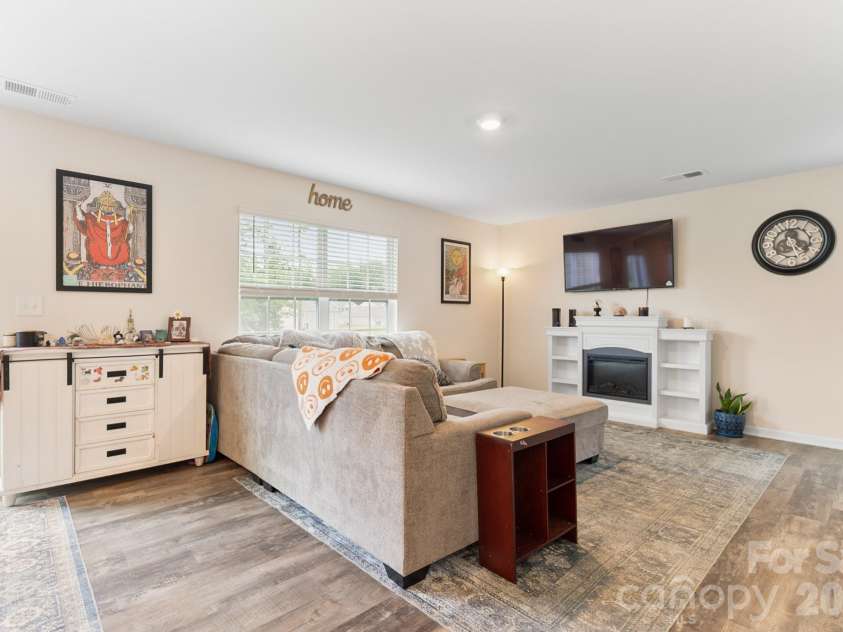 2859 Sherrills Stream Drive, Sherrills Ford, NC 28673.  MLS# CAR4371397, YatesRealty ID 12811. Living room