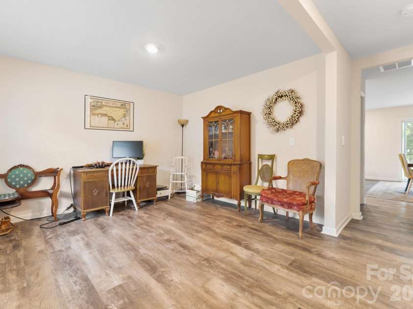 2859 Sherrills Stream Drive, Sherrills Ford, NC 28673.  MLS# CAR4371397, YatesRealty ID 12811. Office / Bonus room