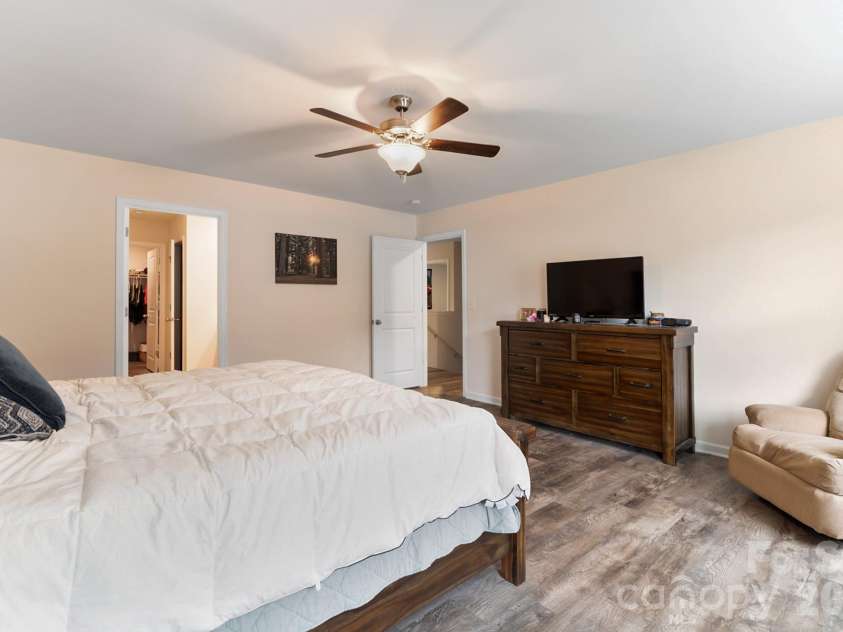 2859 Sherrills Stream Drive, Sherrills Ford, NC 28673.  MLS# CAR4371397, YatesRealty ID 12811. Primary bedroom