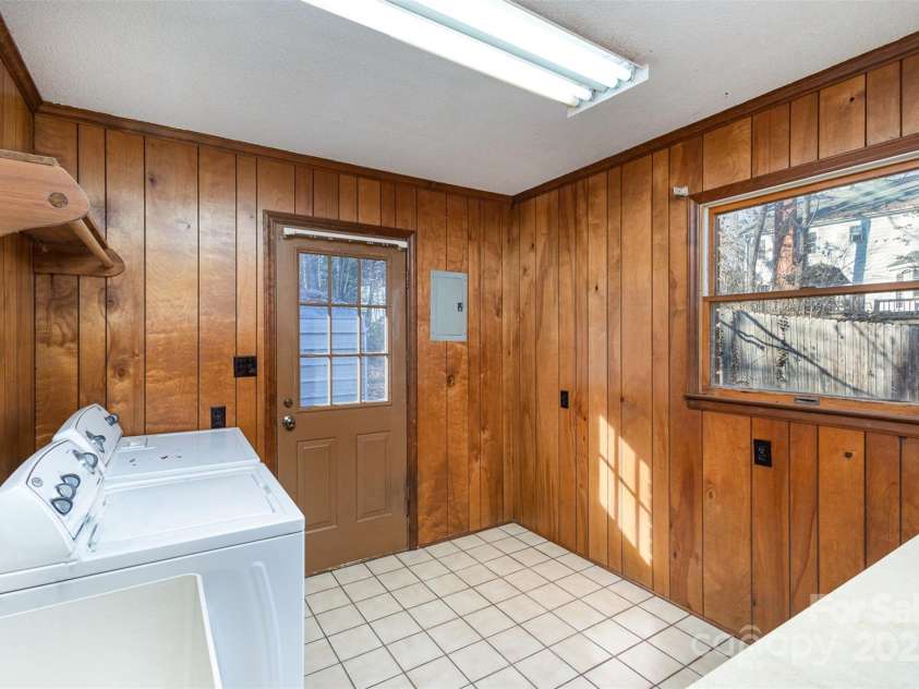 1308 Gum Branch Road, Charlotte, NC 28214.  MLS# CAR4218770, YatesRealty ID 12812. 