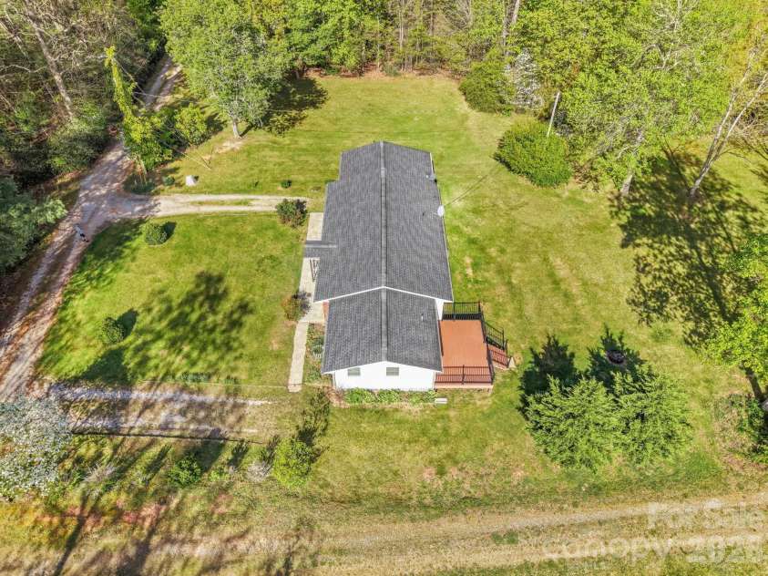154 Cactus Lane, Franklin, NC 28734.  MLS# CAR4353446, YatesRealty ID 12812. 