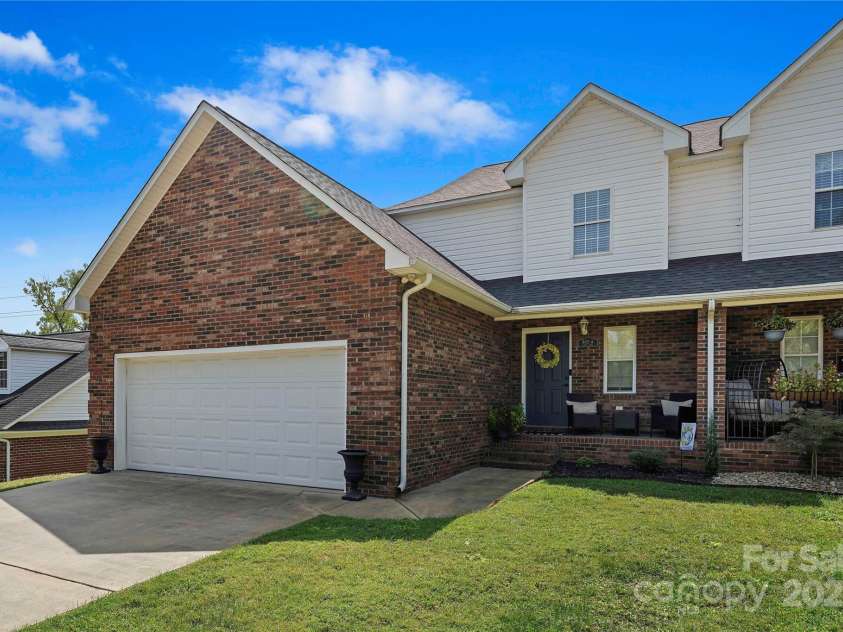 905-A Linney Lane, Shelby, NC 28152.  MLS# CAR4182092, YatesRealty ID 12814. Front