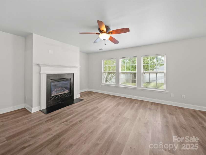 118 Glade Valley Avenue, Mooresville, NC 28117.  MLS# CAR4233913, YatesRealty ID 12816. 