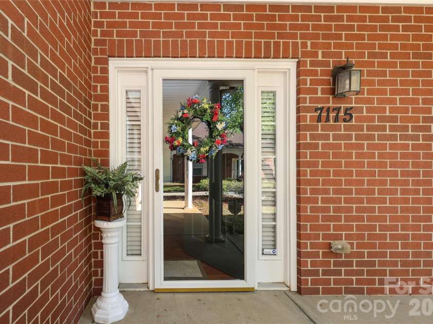 7175 Somerset Springs Drive, Charlotte, NC 28262.  MLS# CAR4370069, YatesRealty ID 12816. 