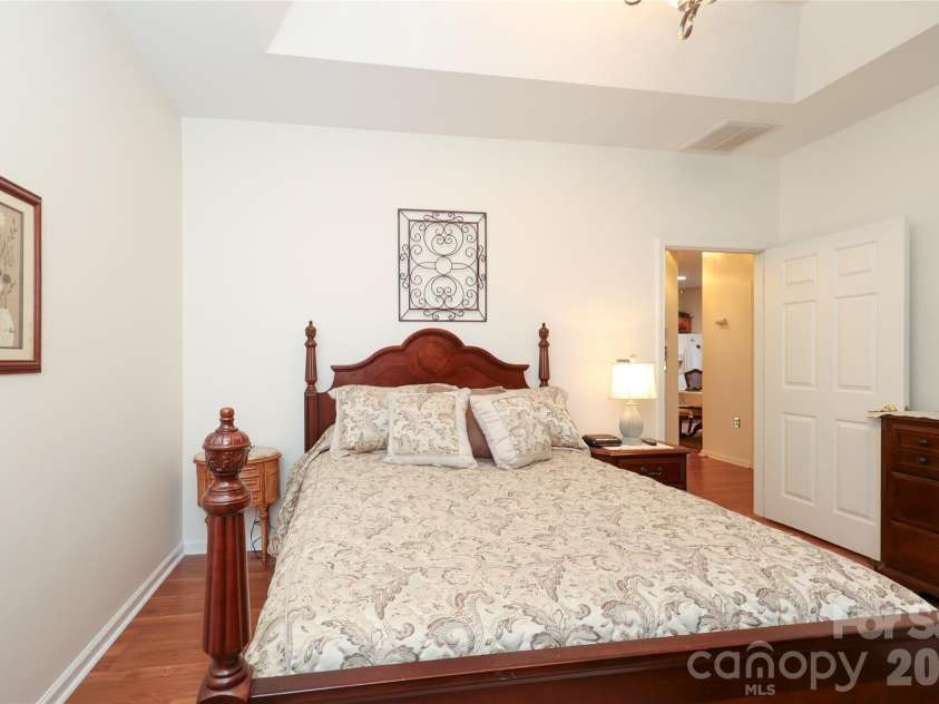 7175 Somerset Springs Drive, Charlotte, NC 28262.  MLS# CAR4370069, YatesRealty ID 12816. 