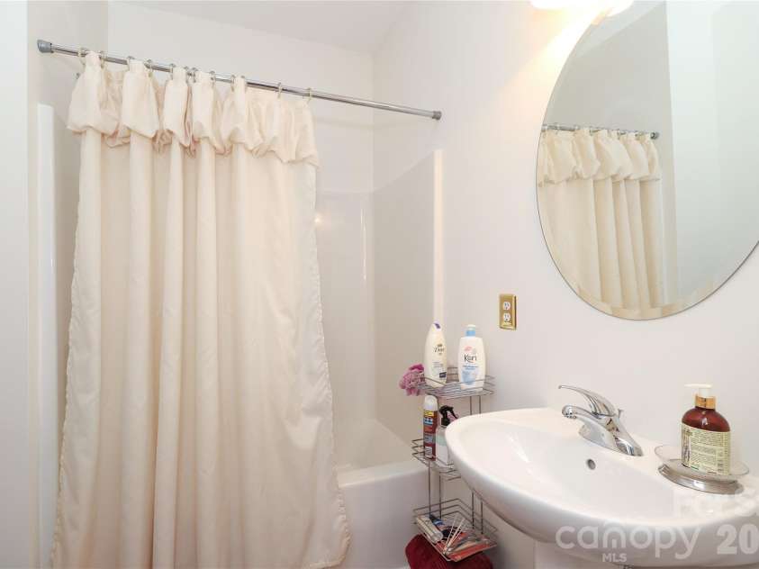 7175 Somerset Springs Drive, Charlotte, NC 28262.  MLS# CAR4370069, YatesRealty ID 12816. 