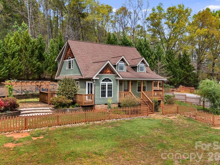 2011 Edgerton Road, Mill Spring, NC 28756.  MLS# CAR4371529, YatesRealty ID 12817. 