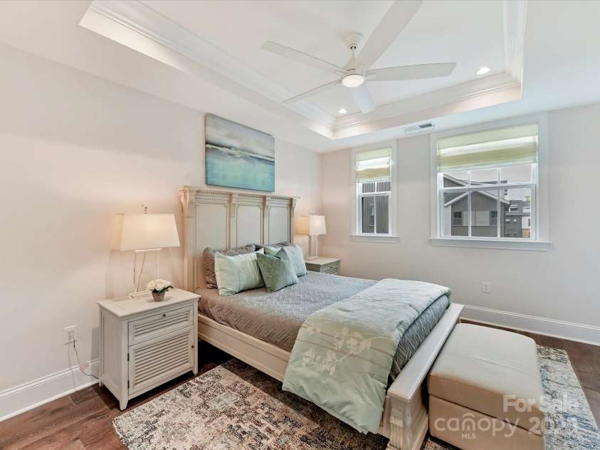 3064 Selwyn Avenue, Charlotte, NC 28209.  MLS# CAR4247196, YatesRealty ID 12817. Primary bedroom