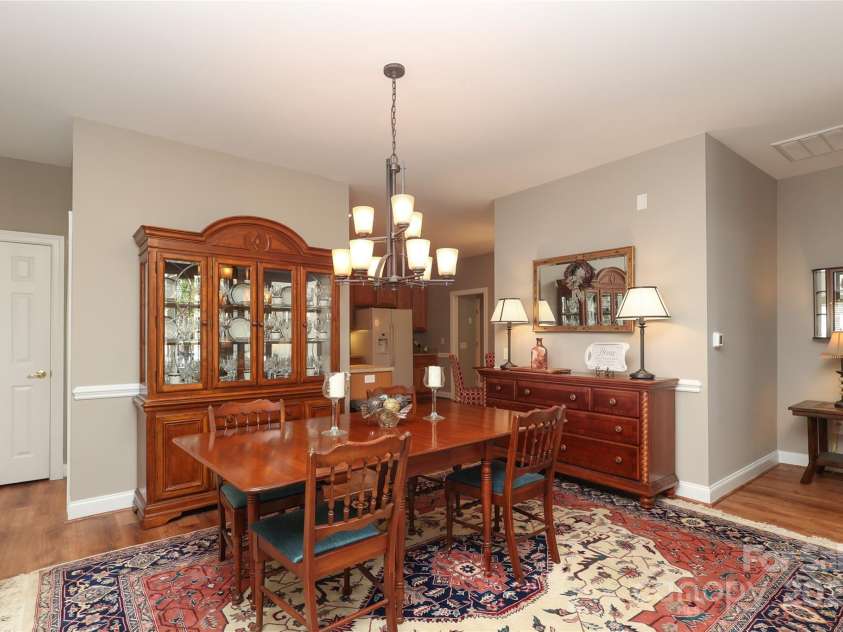 2114 Castle Court, Matthews, NC 28105.  MLS# CAR4252592, YatesRealty ID 12818. 