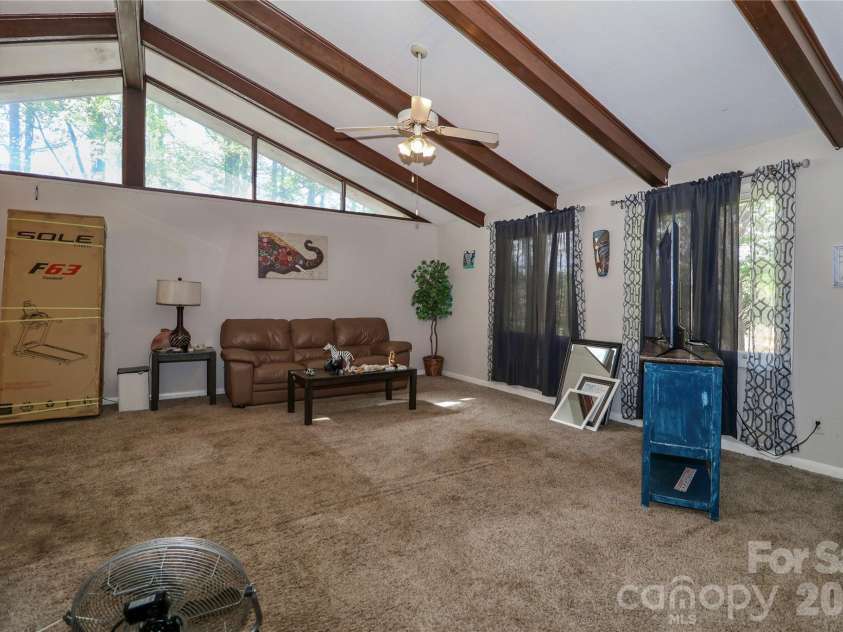 225 Midway Road, Statesville, NC 28625.  MLS# CAR4370423, YatesRealty ID 12819. 