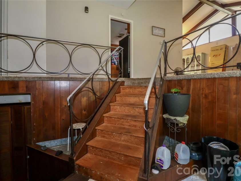 225 Midway Road, Statesville, NC 28625.  MLS# CAR4370423, YatesRealty ID 12819. 