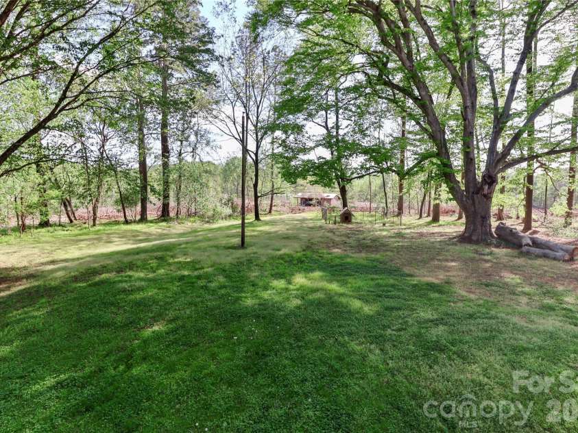 225 Midway Road, Statesville, NC 28625.  MLS# CAR4370423, YatesRealty ID 12819. 