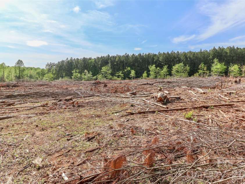 225 Midway Road, Statesville, NC 28625.  MLS# CAR4370423, YatesRealty ID 12819. 