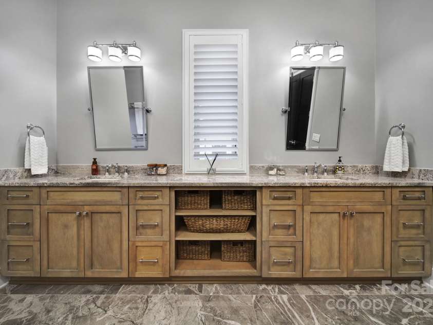 4071 Poplar Ridge Drive, Fort Mill, SC 29715.  MLS# CAR4244067, YatesRealty ID 12819. 