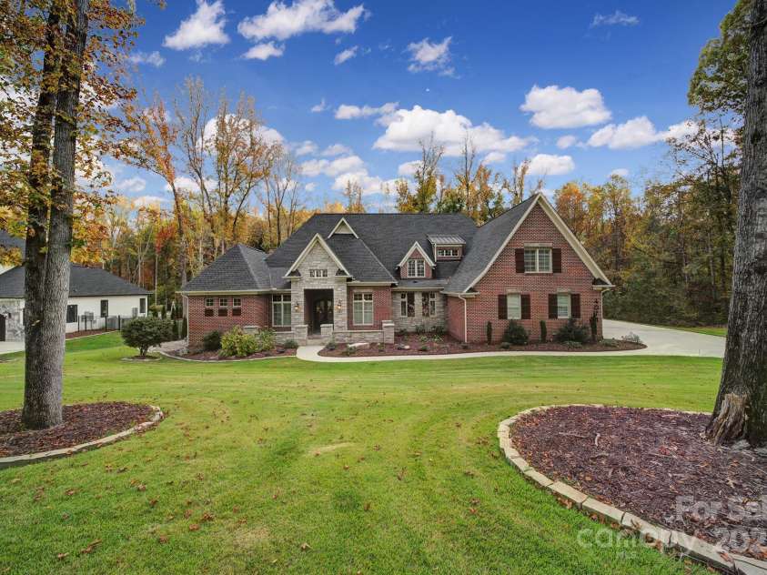 4071 Poplar Ridge Drive, Fort Mill, SC 29715.  MLS# CAR4244067, YatesRealty ID 12819. 