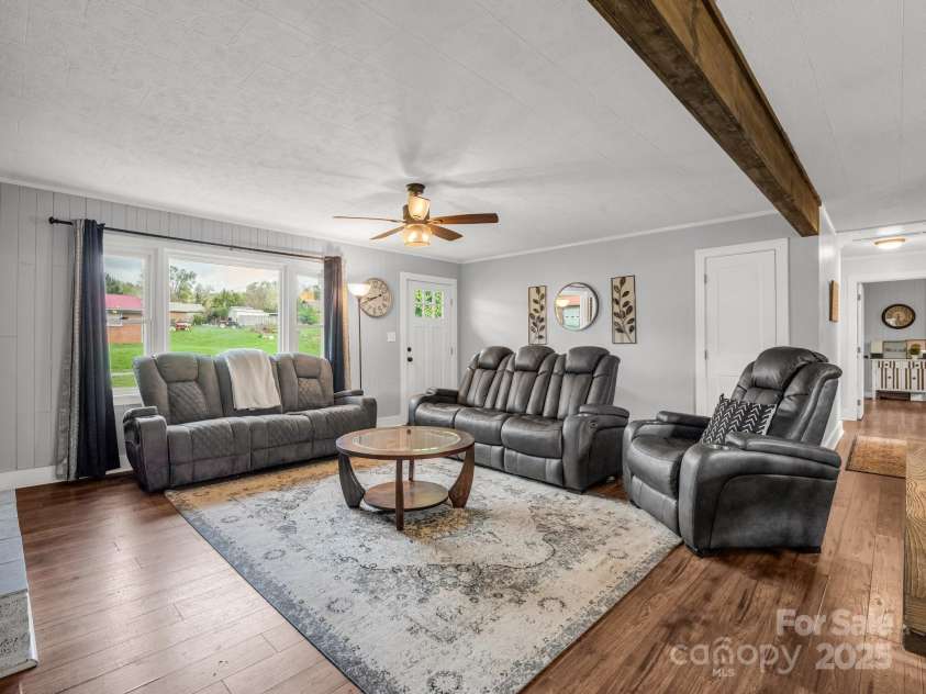 88 Valley Street, Marion, NC 28752.  MLS# CAR4247469, YatesRealty ID 12820. 