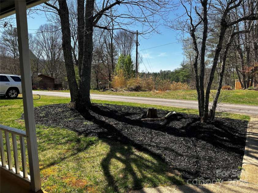 30 Cedar Hill Lane, Weaverville, NC 28787.  MLS# CAR4234678, YatesRealty ID 12821. 