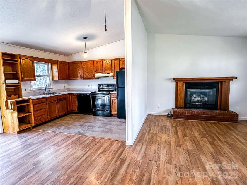 30 Cedar Hill Lane, Weaverville, NC 28787.  MLS# CAR4234678, YatesRealty ID 12821. 