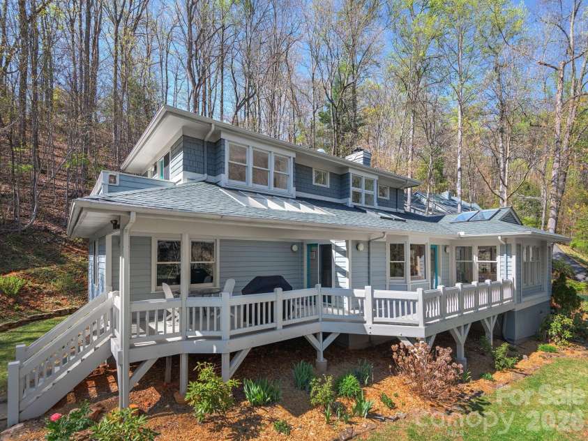 312 Covewood Trail, Asheville, NC 28805.  MLS# CAR4368334, YatesRealty ID 12821. 