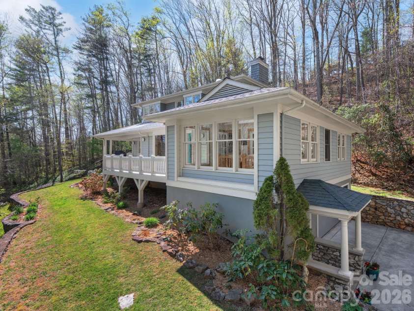 312 Covewood Trail, Asheville, NC 28805.  MLS# CAR4368334, YatesRealty ID 12821. 