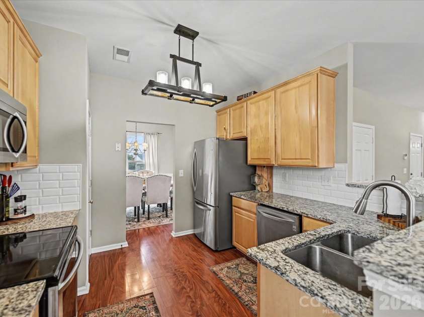 11512 Erwin Ridge Avenue, Charlotte, NC 28213.  MLS# CAR4353380, YatesRealty ID 12822. 