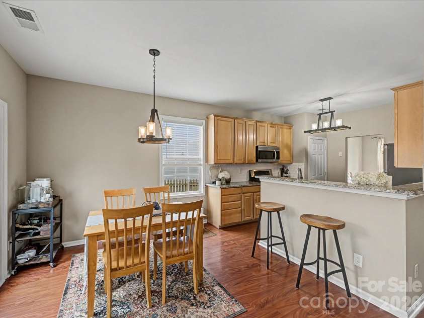 11512 Erwin Ridge Avenue, Charlotte, NC 28213.  MLS# CAR4353380, YatesRealty ID 12822. 