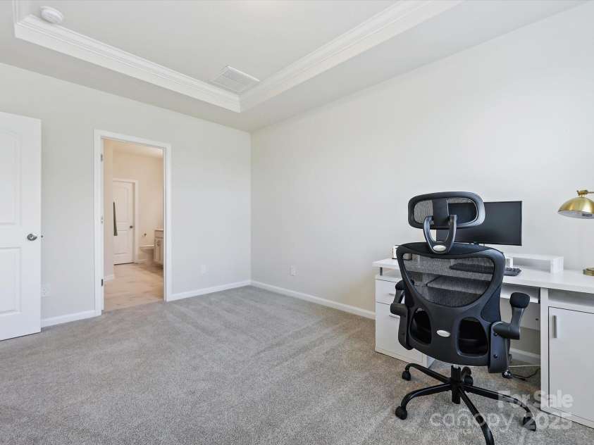 3813 Amalia Place, Indian Land, SC 29707.  MLS# CAR4246224, YatesRealty ID 12822. Main Level Primary Suite with a Full Bathroom.