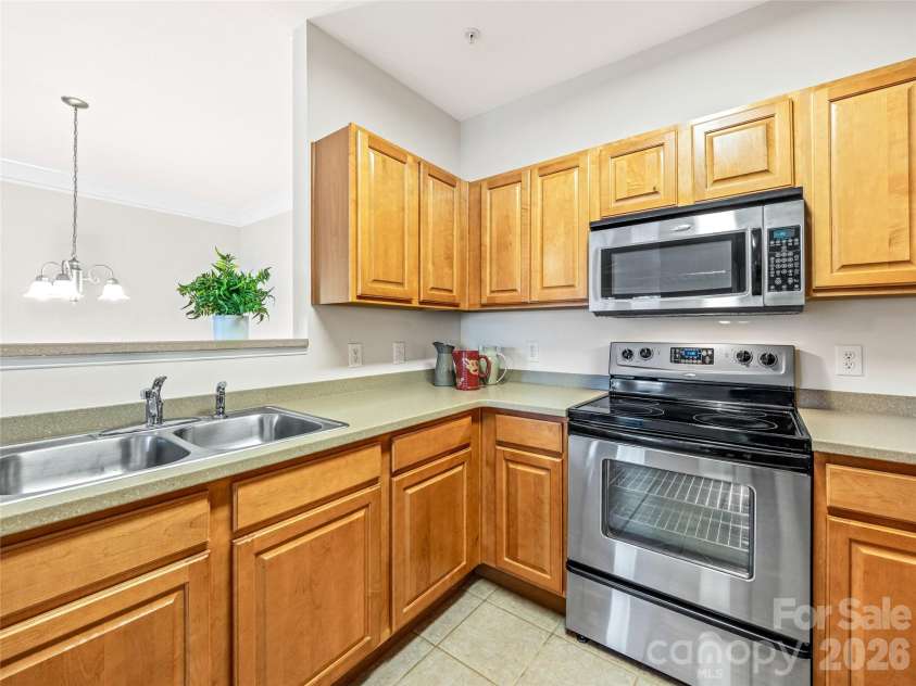 726 Appeldoorn Circle, Asheville, NC 28803.  MLS# CAR4271389, YatesRealty ID 12823. 