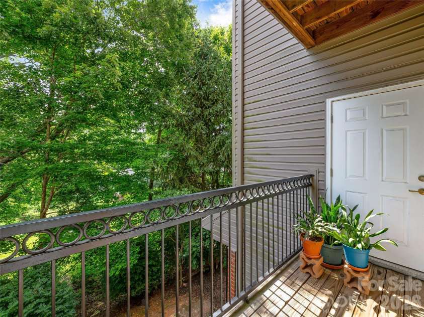 726 Appeldoorn Circle, Asheville, NC 28803.  MLS# CAR4271389, YatesRealty ID 12823. 