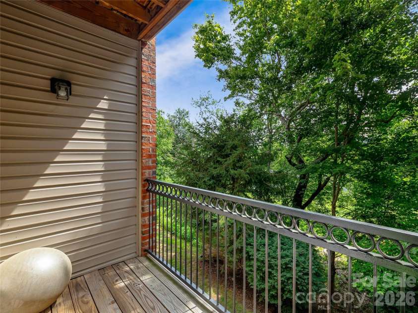 726 Appeldoorn Circle, Asheville, NC 28803.  MLS# CAR4271389, YatesRealty ID 12823. 