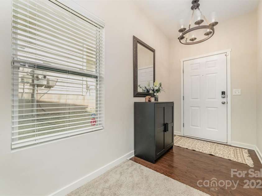 8411 Washoe Pine Lane, Charlotte, NC 28215.  MLS# CAR4219502, YatesRealty ID 12824. Foyer