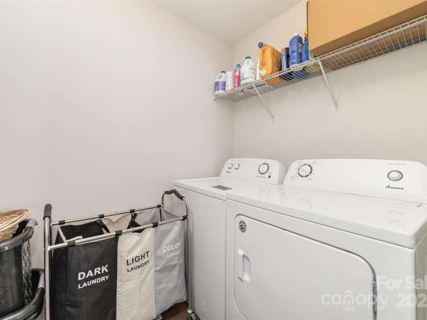 8411 Washoe Pine Lane, Charlotte, NC 28215.  MLS# CAR4219502, YatesRealty ID 12824. Laundry room