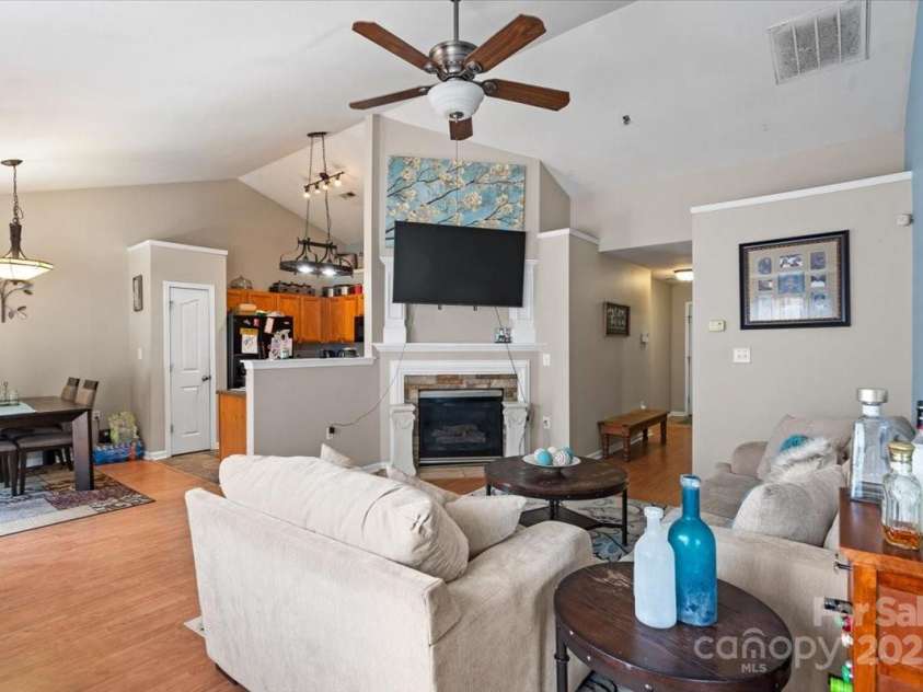 4710 Nijinsky Court, Charlotte, NC 28216.  MLS# CAR4233799, YatesRealty ID 12825. 