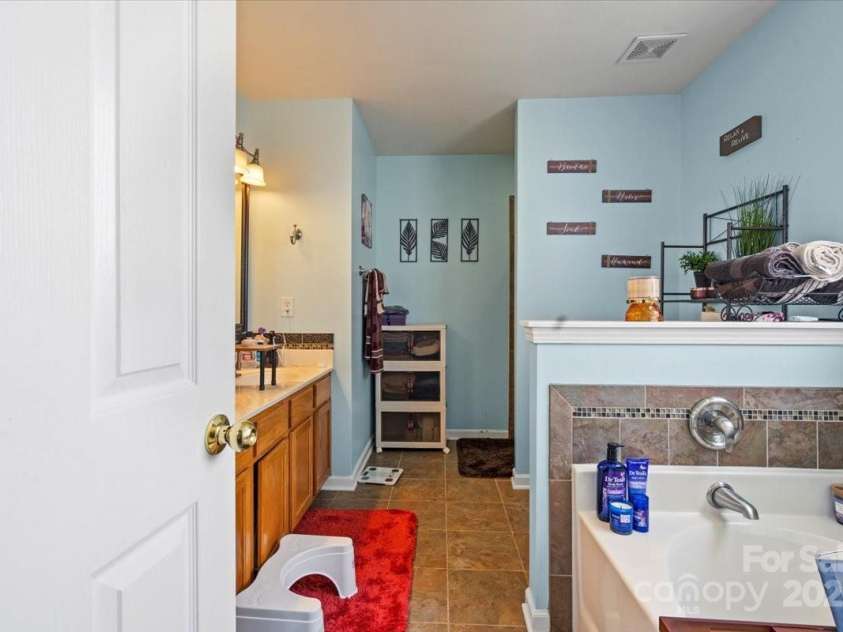 4710 Nijinsky Court, Charlotte, NC 28216.  MLS# CAR4233799, YatesRealty ID 12825. 