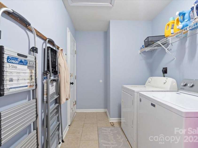 4710 Nijinsky Court, Charlotte, NC 28216.  MLS# CAR4233799, YatesRealty ID 12825. 