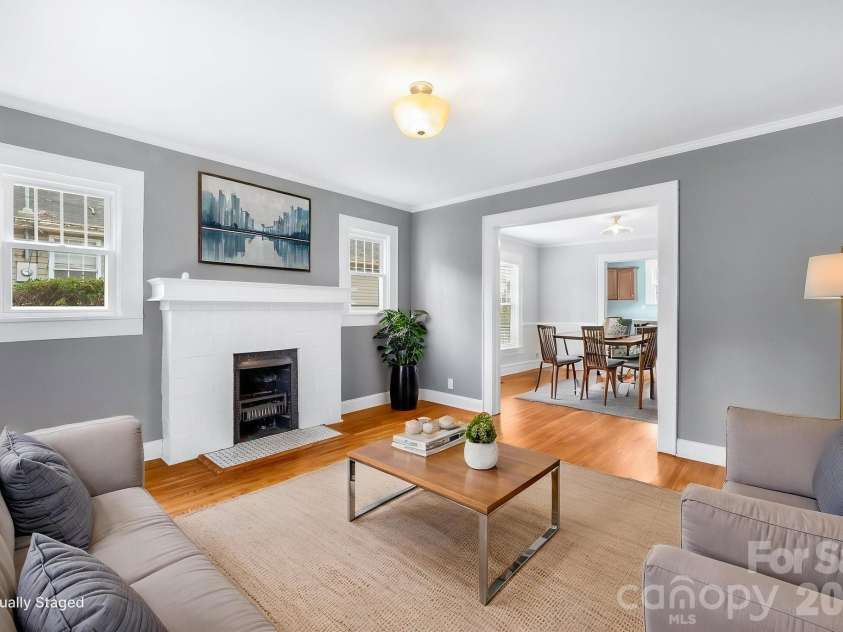 900 Sweetbriar Street, Charlotte, NC 28205.  MLS# CAR4352332, YatesRealty ID 12825. Image virtually staged