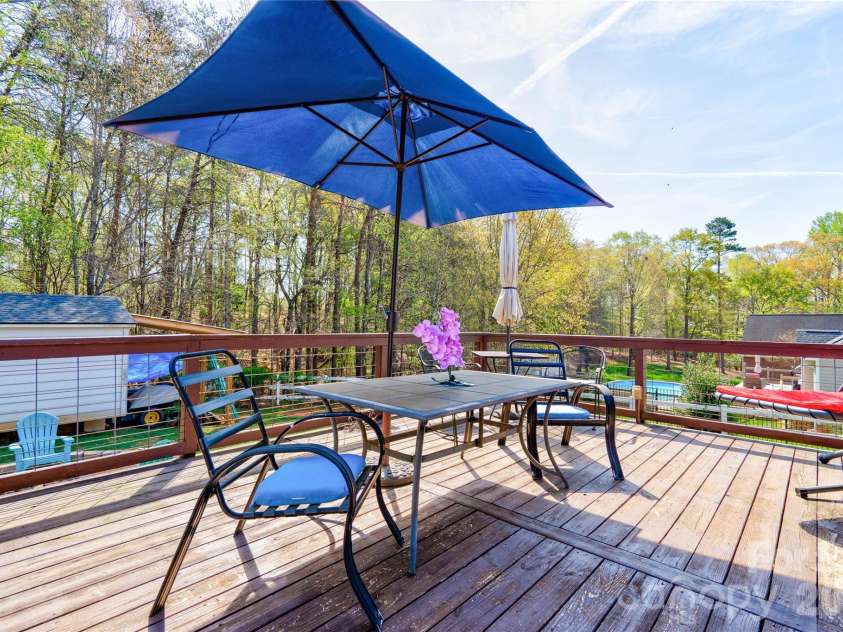 123 Creekside Drive, Shelby, NC 28152.  MLS# CAR4364851, YatesRealty ID 12826. 