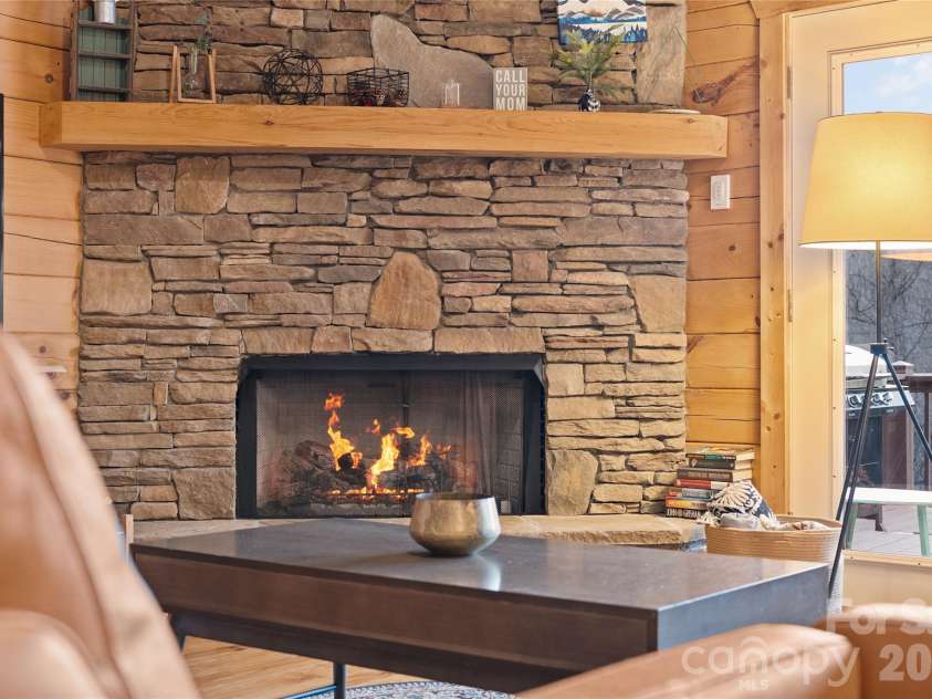 173 Mistletoe Park, Lake Lure, NC 28746.  MLS# CAR4364137, YatesRealty ID 12827. 