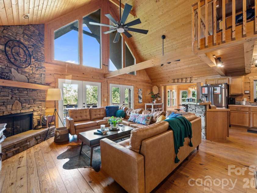 173 Mistletoe Park, Lake Lure, NC 28746.  MLS# CAR4364137, YatesRealty ID 12827. 