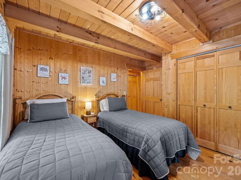 173 Mistletoe Park, Lake Lure, NC 28746.  MLS# CAR4364137, YatesRealty ID 12827. 
