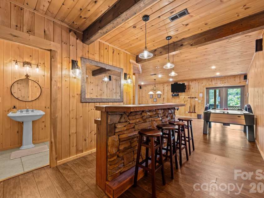 173 Mistletoe Park, Lake Lure, NC 28746.  MLS# CAR4364137, YatesRealty ID 12827. 