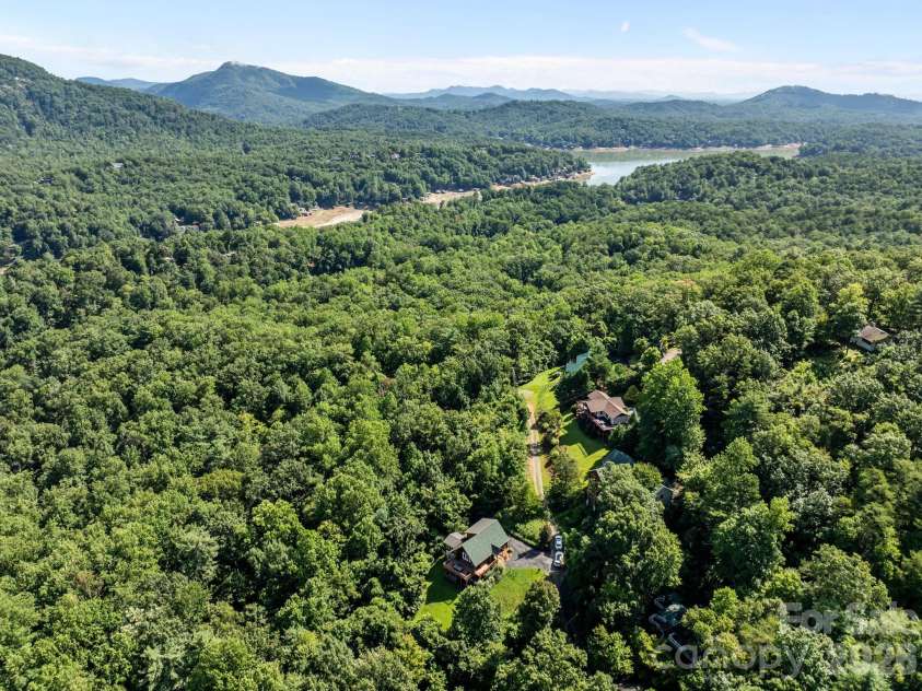 173 Mistletoe Park, Lake Lure, NC 28746.  MLS# CAR4364137, YatesRealty ID 12827. 