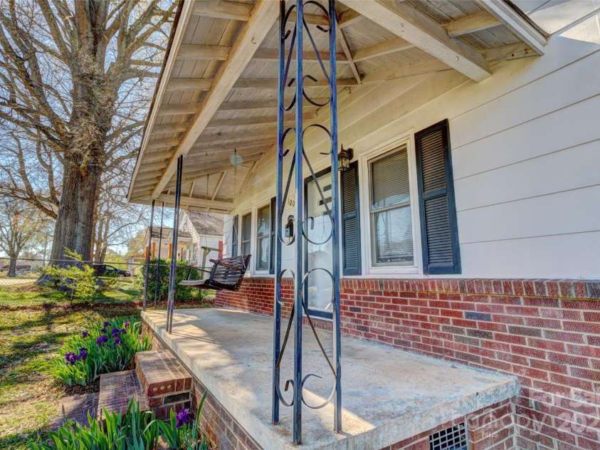 100 3rd Street, Cherryville, NC 28021.  MLS# CAR4240655, YatesRealty ID 12828. 
