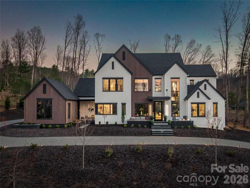 361 Belle Isle Way, Asheville, NC 28803.  MLS# CAR4368503, YatesRealty ID 12828. 