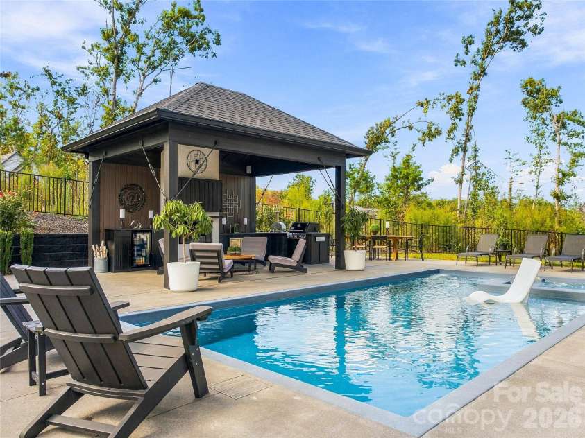 361 Belle Isle Way, Asheville, NC 28803.  MLS# CAR4368503, YatesRealty ID 12828. 