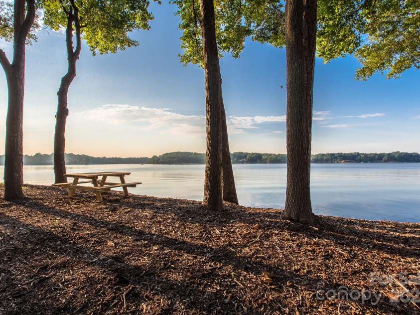 11 Tanglewood Road, Lake Wylie, SC 29710.  MLS# CAR4237959, YatesRealty ID 12829. Private lakefront park AND beach!