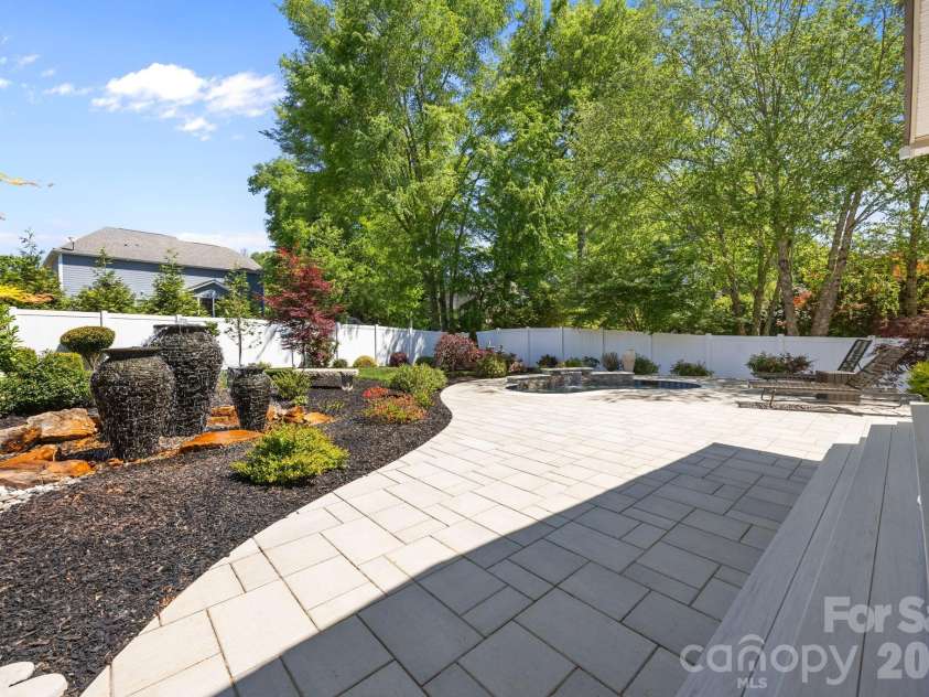 6727 Heritage Orchard Way, Huntersville, NC 28078.  MLS# CAR4370025, YatesRealty ID 12829. 