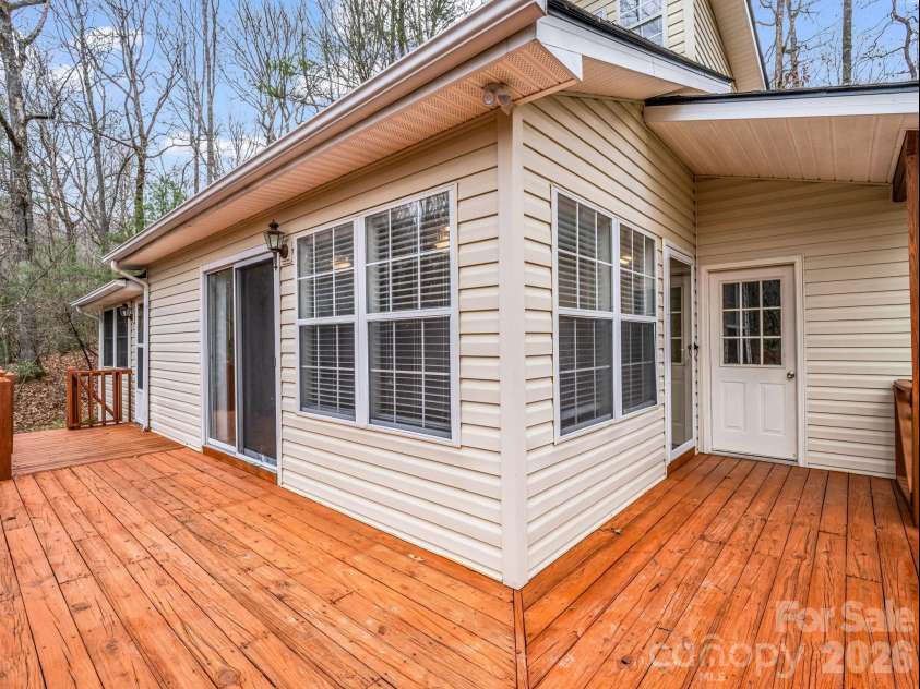 38 Renea Drive, Brevard, NC 28712.  MLS# CAR4325098, YatesRealty ID 1283. 