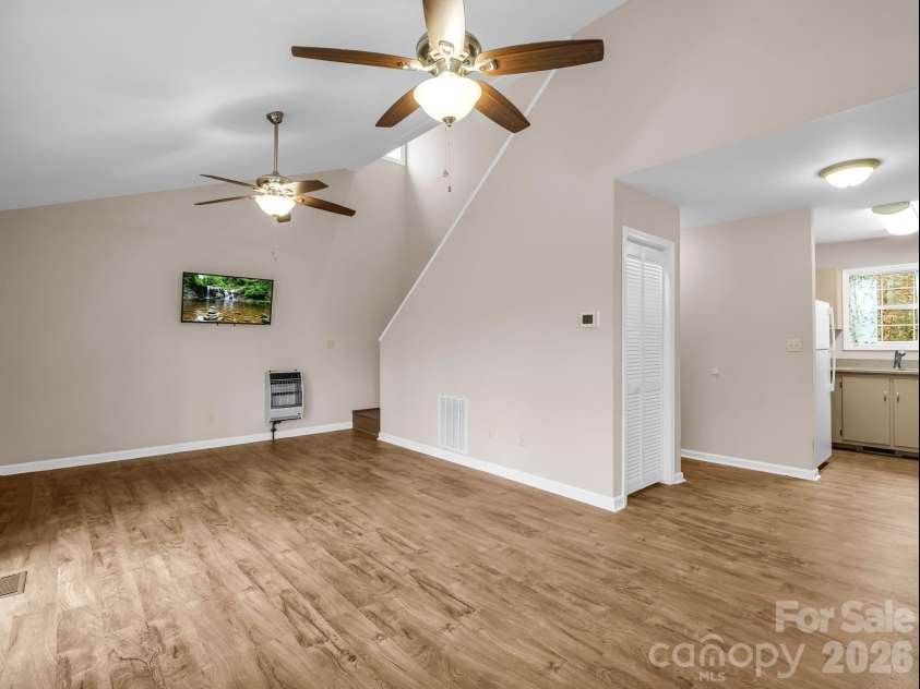 38 Renea Drive, Brevard, NC 28712.  MLS# CAR4325098, YatesRealty ID 1283. 