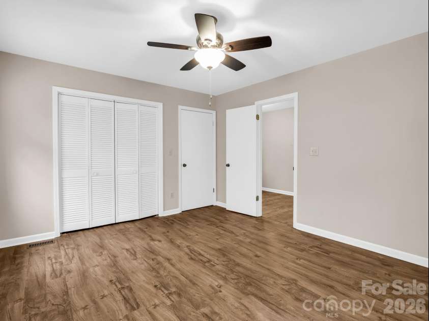 38 Renea Drive, Brevard, NC 28712.  MLS# CAR4325098, YatesRealty ID 1283. 